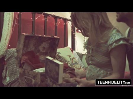 Teenfidelity - юную ivy wolfe наполнили сливками в ее день рождения