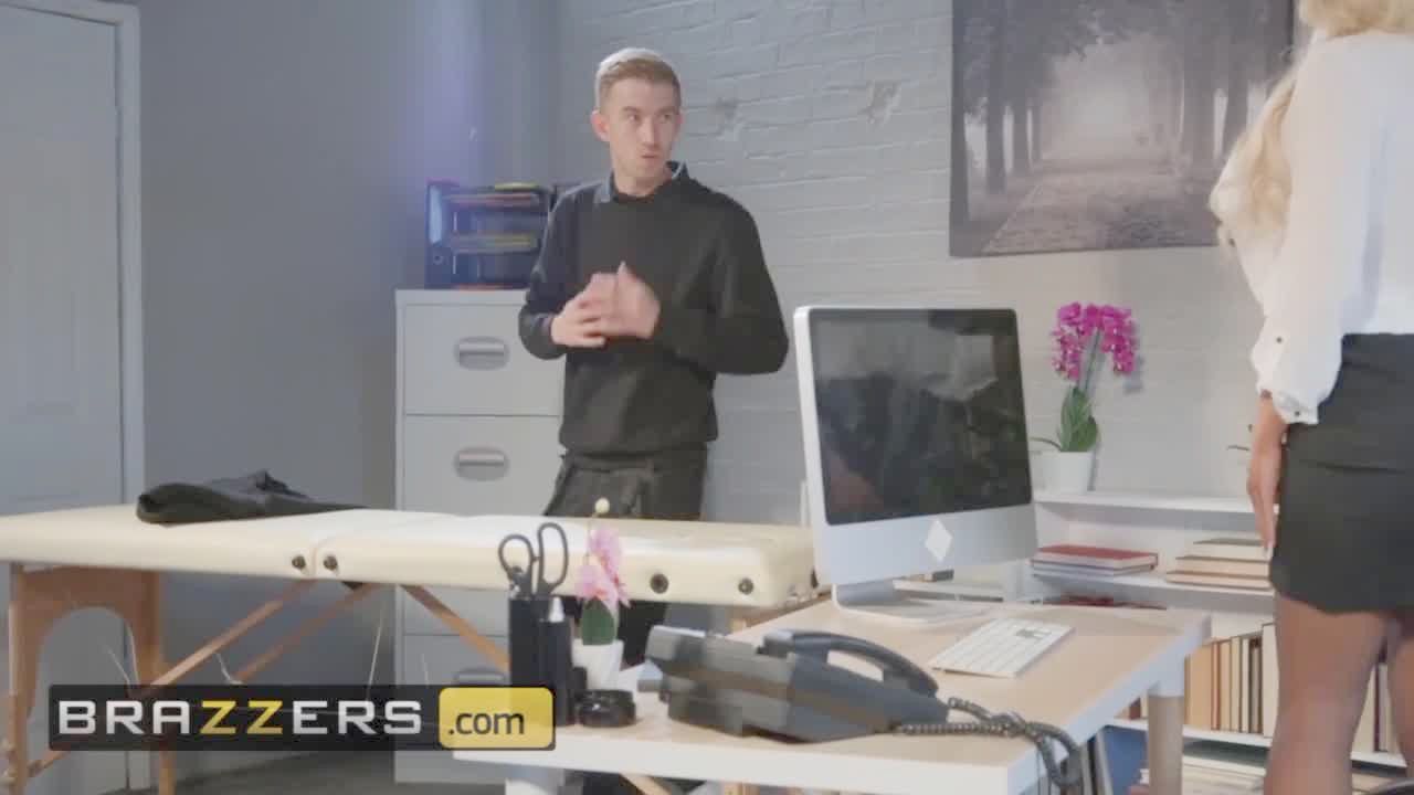 Giant Boob Pawg Nicolette Shea Hankers Giant Jizz Shotgun Hotntubes