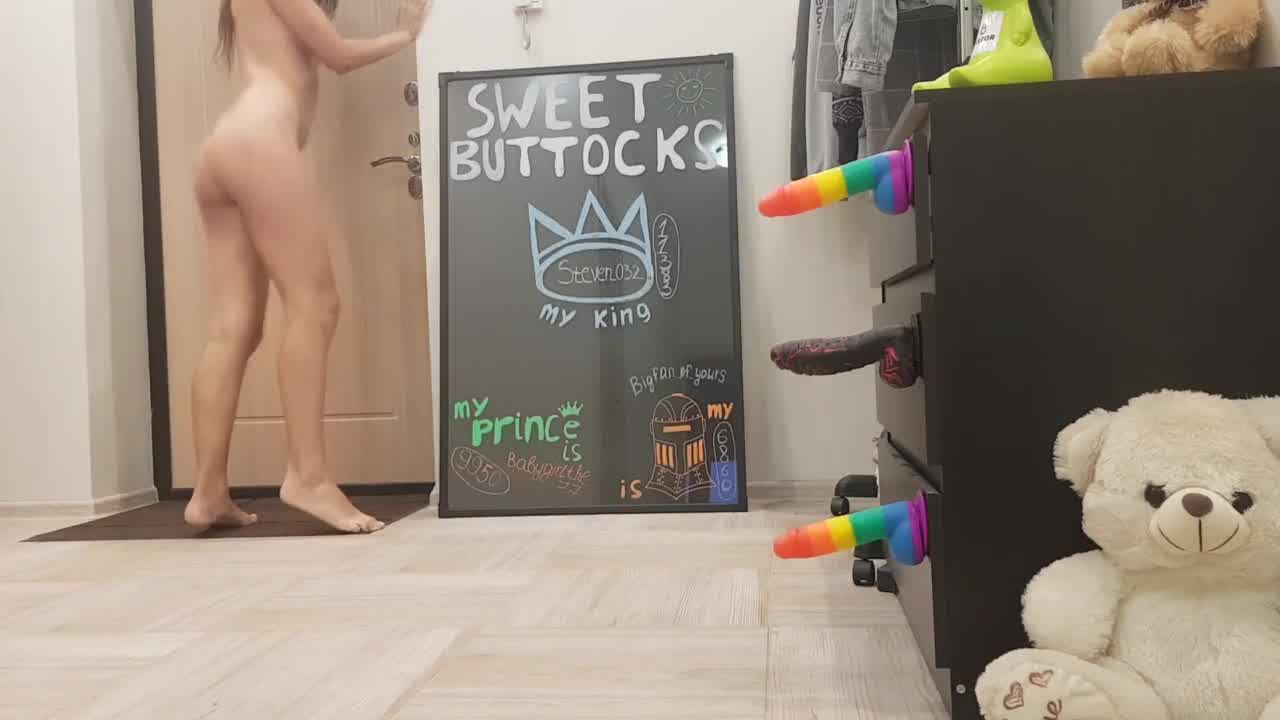 Nude Dame Meets Delivery Guy Hotntubes