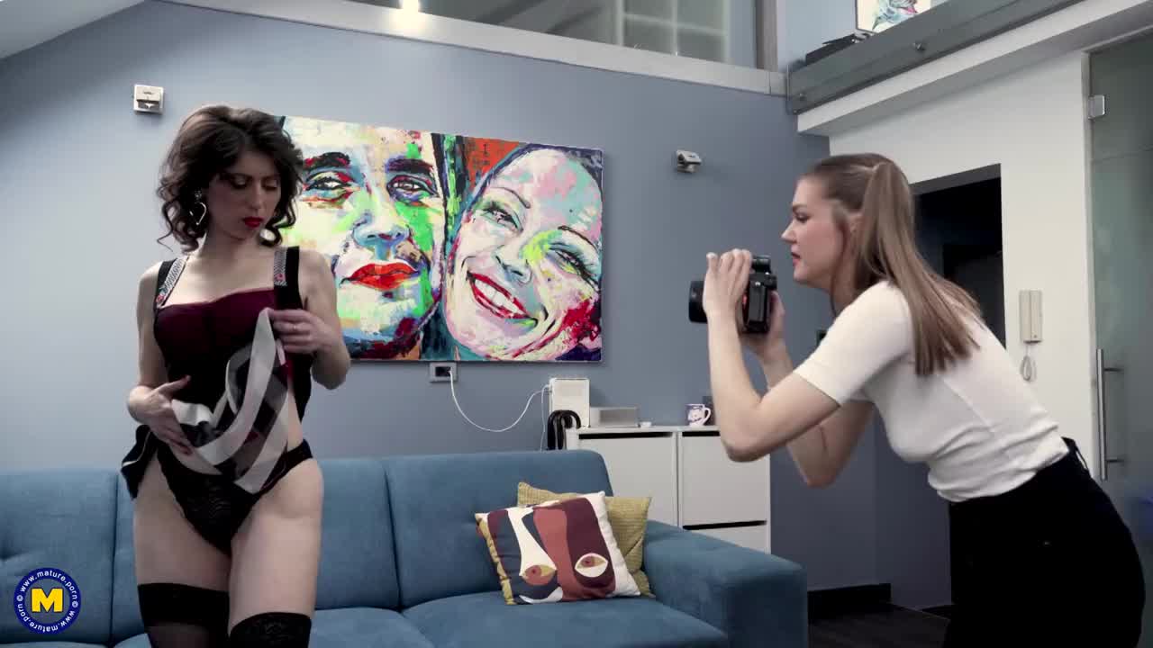 فتاة لعق الحمار و Pussy شعر ناضجة أمي الاباحية الحرة 91 Xalabahia