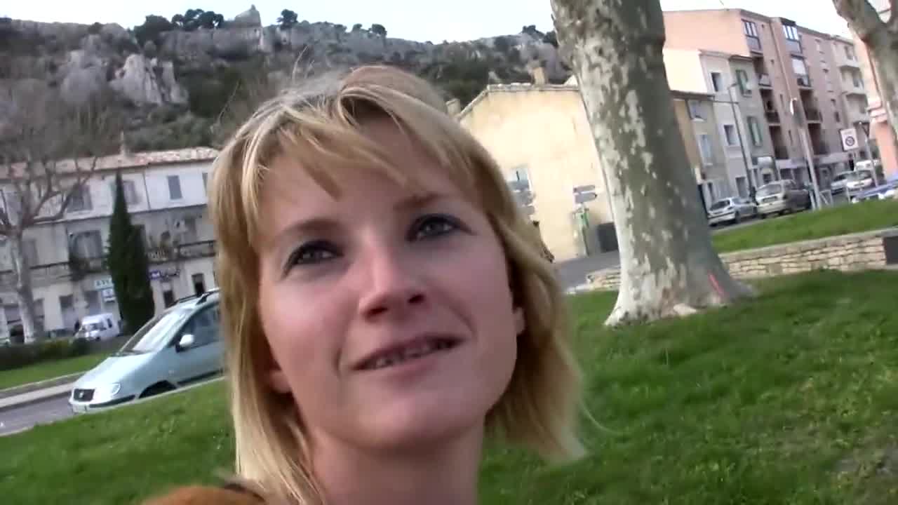 Blondes Zurueckhaltendes Maedchen Am Ende Willig Porn Hotntubes
