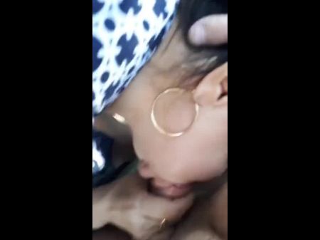 Мамочка на открытом воздухе сосет толстый член и получает сперму в рот: порно 40 