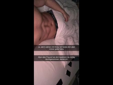 18 -летняя подруга обманывает своему парню в Snapchat и позволяет себе обманывать 