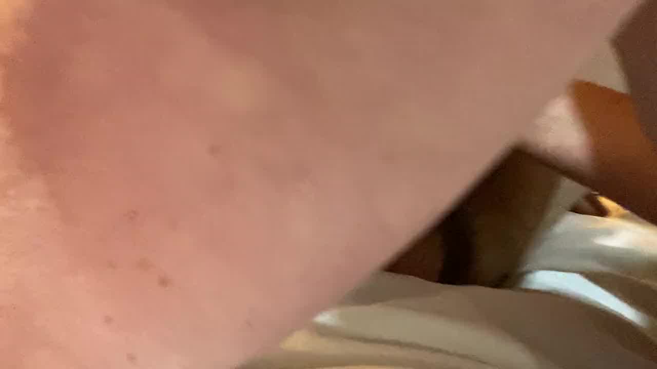Rubia Milf Chupa Una Polla Peluda Y Peluda Y Golondrina Cum Xchica