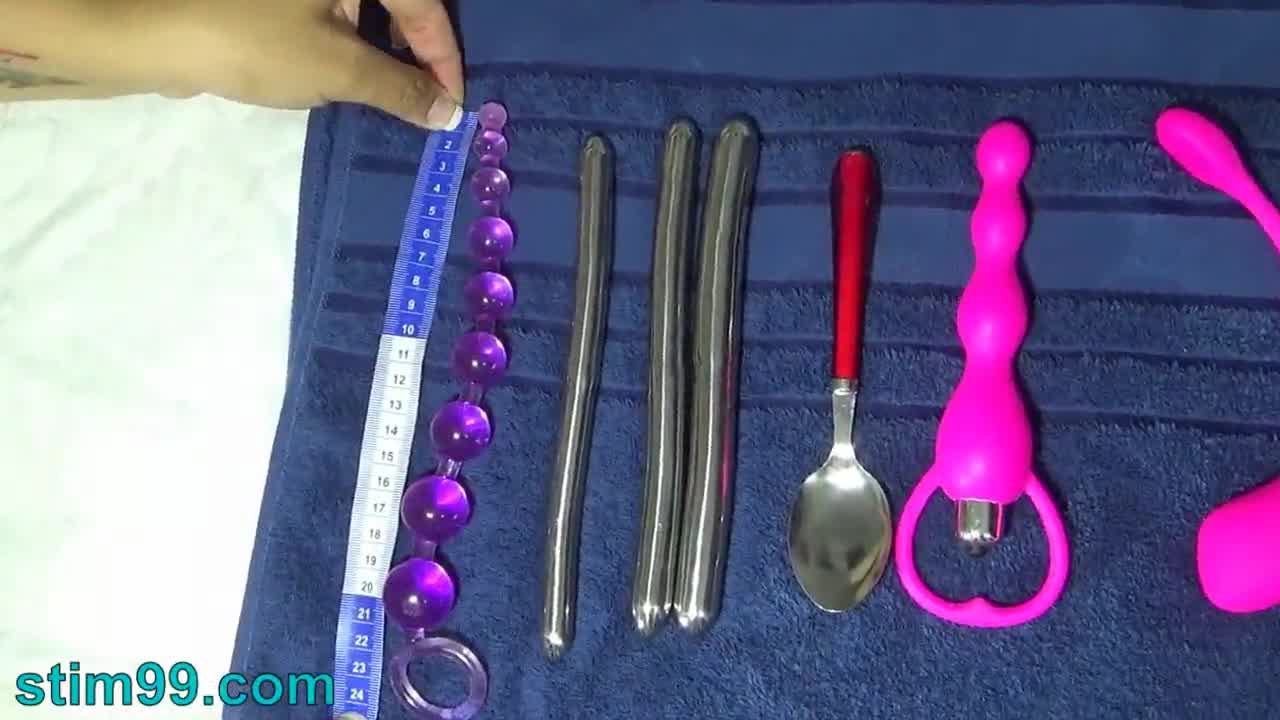 Mid Aged Perverse Cougar Cervix Shag With Carrot And Giant Dildo