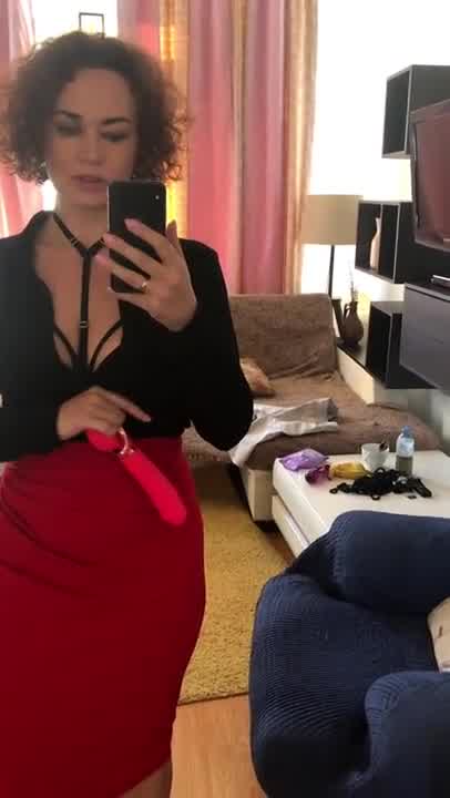 Hot Cougar Goes To Moscow And Inhales Cocks And Guzzles Spunk Hotntubes