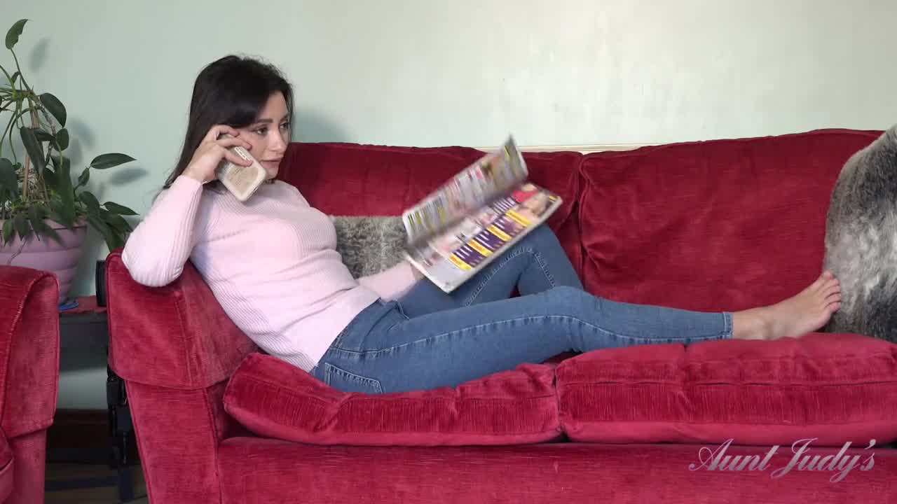 Foxy 39yo Milf Valentina Sexo Y Masturbación Telefónica Xchica