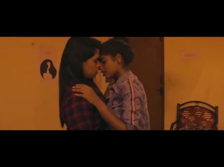 Индийские сестры телугу Самбави и Сони занимаются лесбийским сексом 