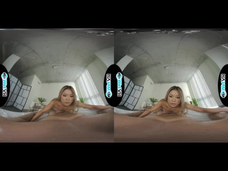 Азиатская массажная шлюха имеет специальные навыки доения VR 