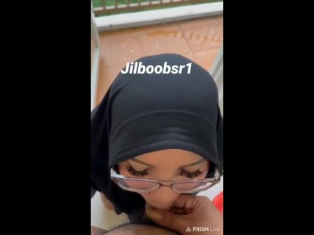Jilbab Indo Blowjob 