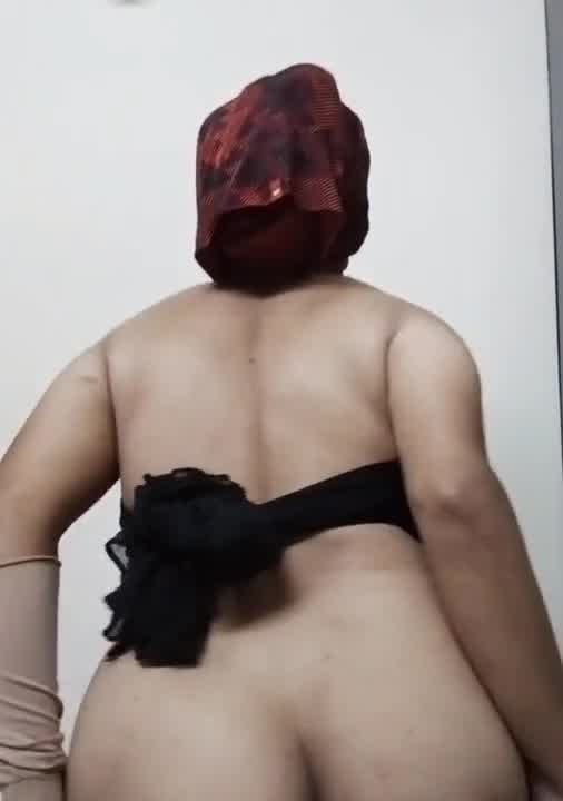 Indian Stepaunty Displaying Her Thick Tits And Ass Hotntubes