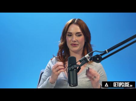 Закрыть, как женщины оргазм с удивительной сценой Siri Dahl Solo Masturbation Полная сцена 