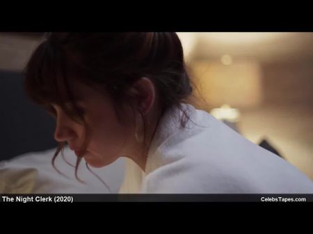 Ана де Армас Топлесс и сексуальные сцены бикини 