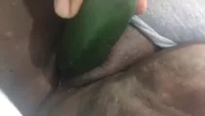 Mature Plus Size Using Cucumber Hotntubes