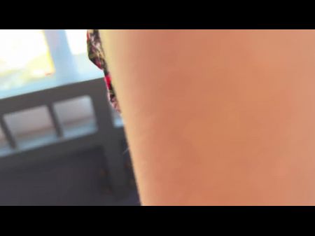 соло. Посмотрите под мой сарафан и лижу мою пизду 