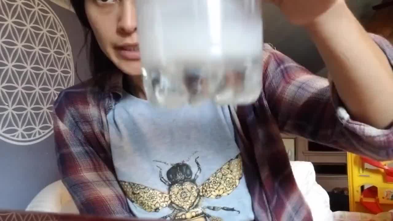 Latina Squeezes Milk From A Hooter For Youtube Hotntubes