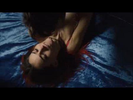 Турецкая актриса Saadet Aksoy Nude 