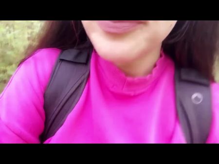 На открытом воздухе рискованная Джои в лесу, ваша фантазия (немецкая) 