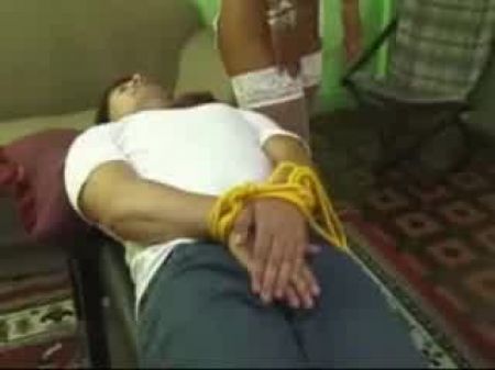 Удовольствие пердуны с лицом к лицу 