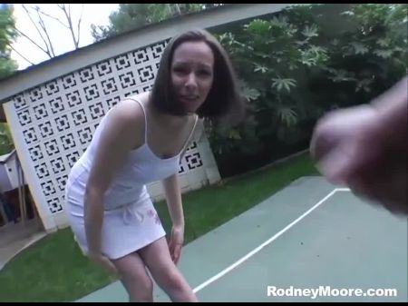 Волосатая соблазнительница любит ее рывок 