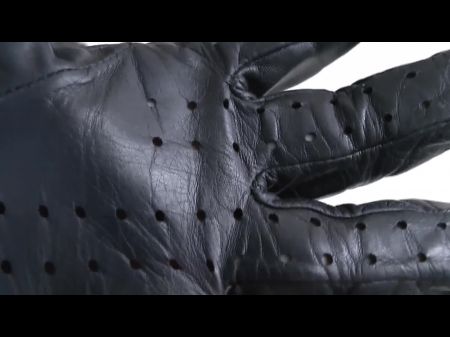 Обнюхивая кожаные перчатки, рукайте рту, леди Виктория Валенте Инструкции по мастурбации 