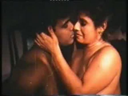 Unusum Rathriya Film Sumana Gomas Sexy Actress 
