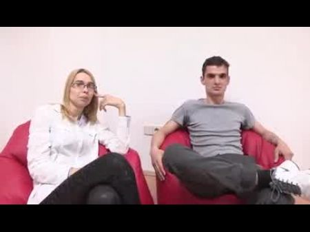 Они были женаты в течение долгого времени, и это ее первый DP 