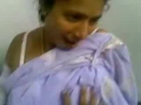 Жена дяди с молодым парнем 