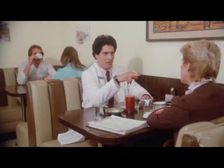 Неприятные медсестры (1983) 