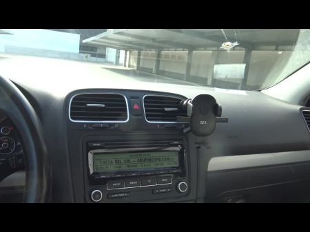 Prostituee algerienne avec un touriste dans sa voiture dans une banlieue de marseille 