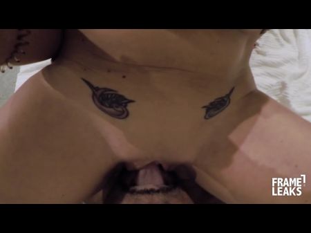 Малена трахает большой черный член наедине в отеле 