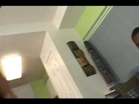 Киска Джордана Скай поедает мужчин 