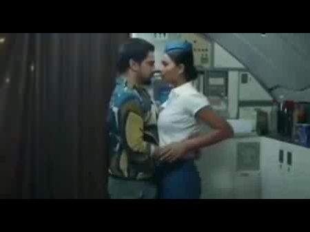 горячие воздухопроводчики трахнули незнакомца 