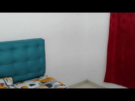 возбужденный консультант по страхованию принимает мое предложение и начинает с того, что делает мне хороший минет со спермой в киску порно на испанском 