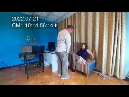 офисное доминирование, фемдом, дама-начальница дает киску для куннилингуса с менеджером. леди-босс, босс и сотрудник. время данных 