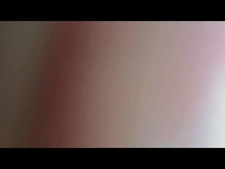моей падчерице нравится, что я сосу ее горячую штучку 