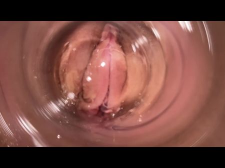 самая горячая киска раздвигается и внутренняя камера в сливочной вагине Мии 