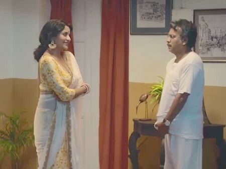 Horny Bhabi With Huge Tits Has Romance With Thakur