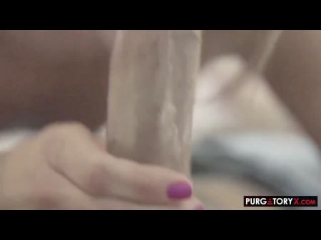 Der magische Tee der Familie macht sie zu Schlampen: kostenloser HD-Porno 5d