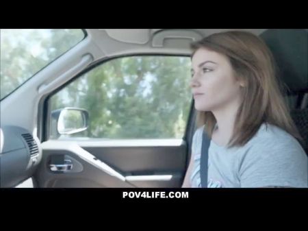Heißes junges zierliches Teen wird von Uber-Fahrer pov gefickt: HD-Porno 16