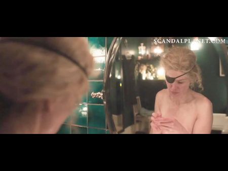 rosamund pike desnuda en una guerra privada en scandalplanet