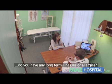 Fakehospital Mujer Joven Con Cuerpo Captado En Cámara G