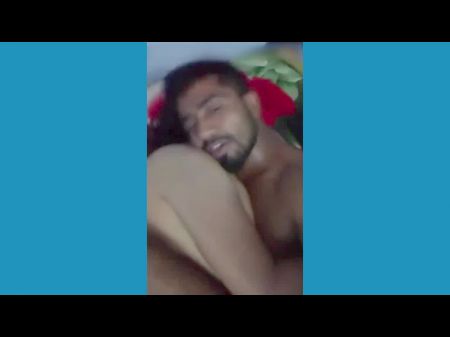 Massive Boobs Aunty Affair With Local Friend Bachelor Boy: Porno D1