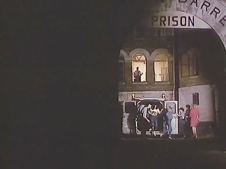 Prisons Tres Speciales Pour Femmes - 1982 Restored: Porn 5f
