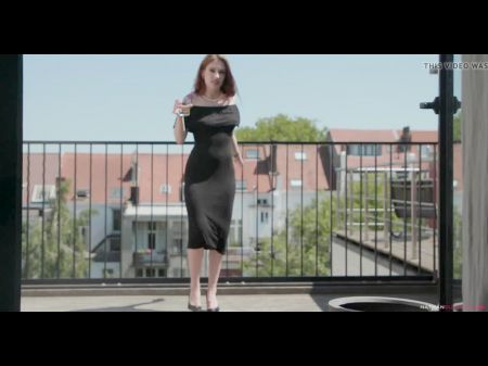 Anna De Ville Gapes Over Cable Guy Joss Lescaf