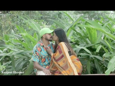 Indian Excellent Kissing - Lover Pranked In Saree: Porn 49