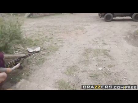 Porn -  Pornstars Like It Massive -  Shaft Of Duty A Porno Parody Scene Starring Jasmine Jae Monique Alex