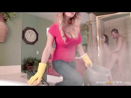 Porn -  Sharing The Shower Scene