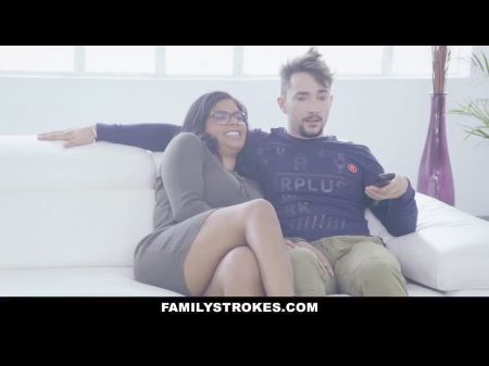 Familystrokes - Perfect Latin Twin Sisters Compete For Putz