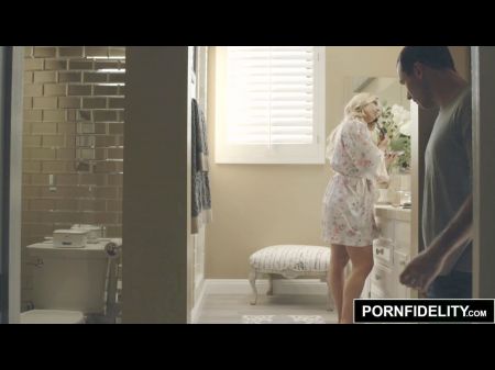 Pornfidelity Olivia Austin Curvy Bimbo Creampie